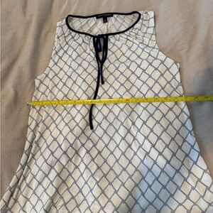 Banana Republic White and Navy Sleeveless Blouse